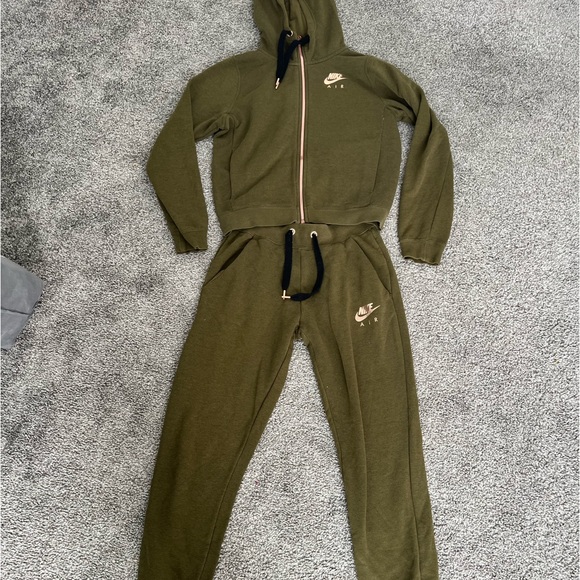 Nike womens matching set, hoodie and joggers Size XS - Picture 1 of 5